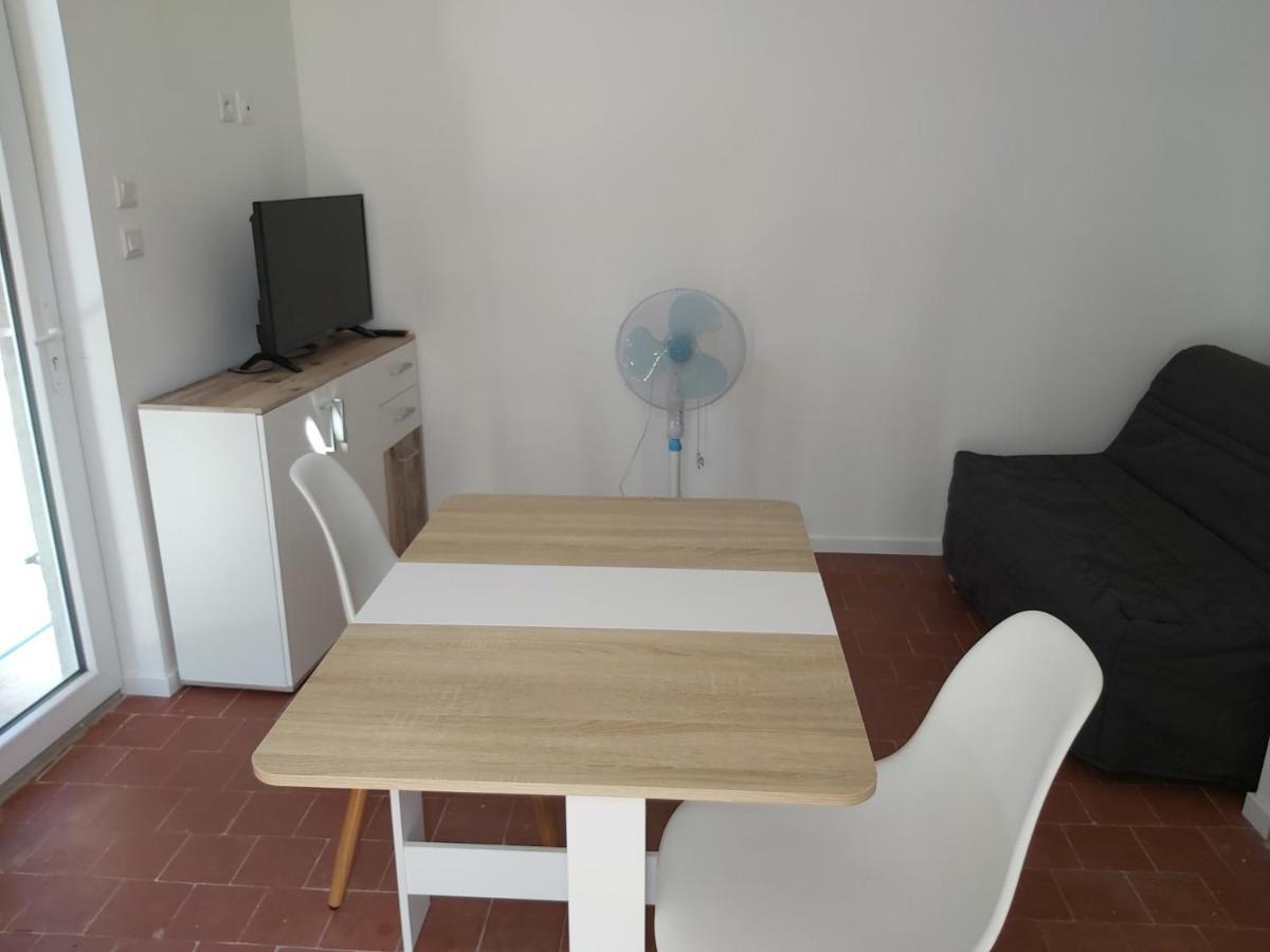 Maisonnette 40 M2 Pour 5 Personnes Paray-le-Monial Exterior foto